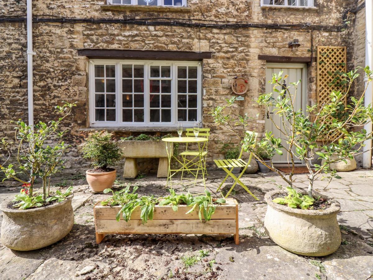 3 George Yard Villa Burford Exterior photo