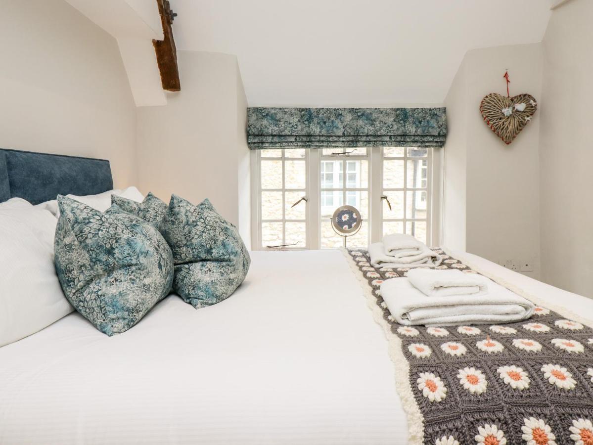 3 George Yard Villa Burford Exterior photo